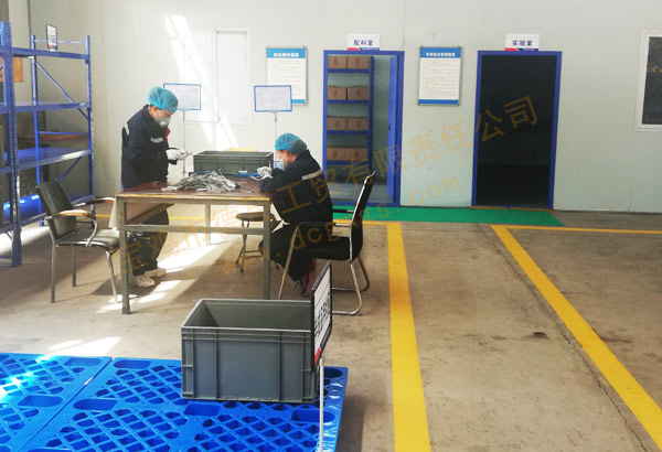 德臣工貿(mào)設備展示